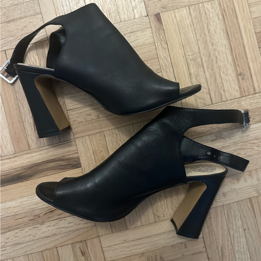 Vince Camuto Cellia Block Heel Peep Toe Sandal Size 10M/42